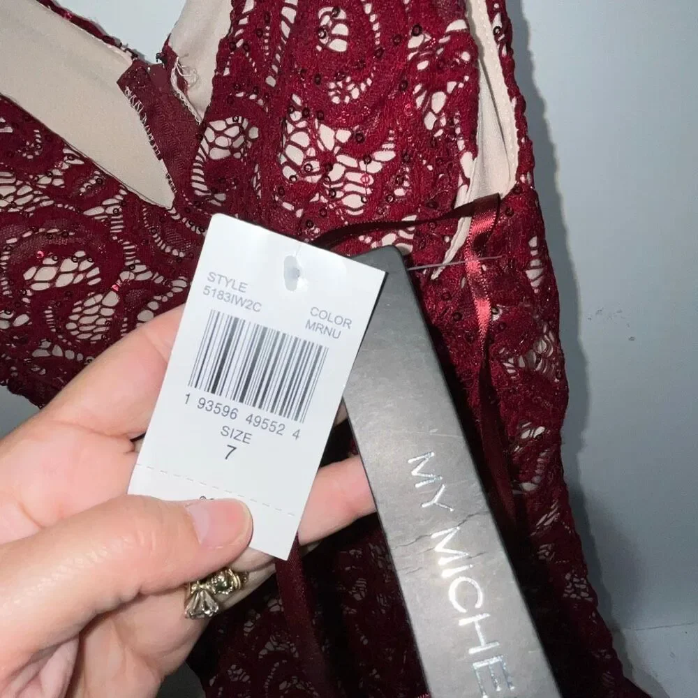 My Michelle Women's Maroon Lace‎ Overlay Sleeveless Mini Dress Size 7 NWT